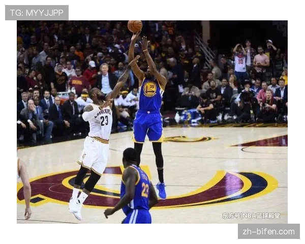 内史密斯关键三分定胜局 步行者众将更衣室热烈庆祝赛季首胜