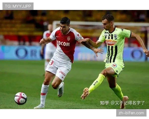 斯特拉斯堡与摩纳哥激战成和 法甲中上游竞争激烈